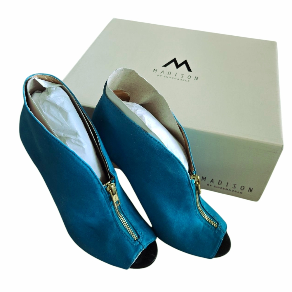 😁Turquoise Front Zip Open Toe Booties Size 8